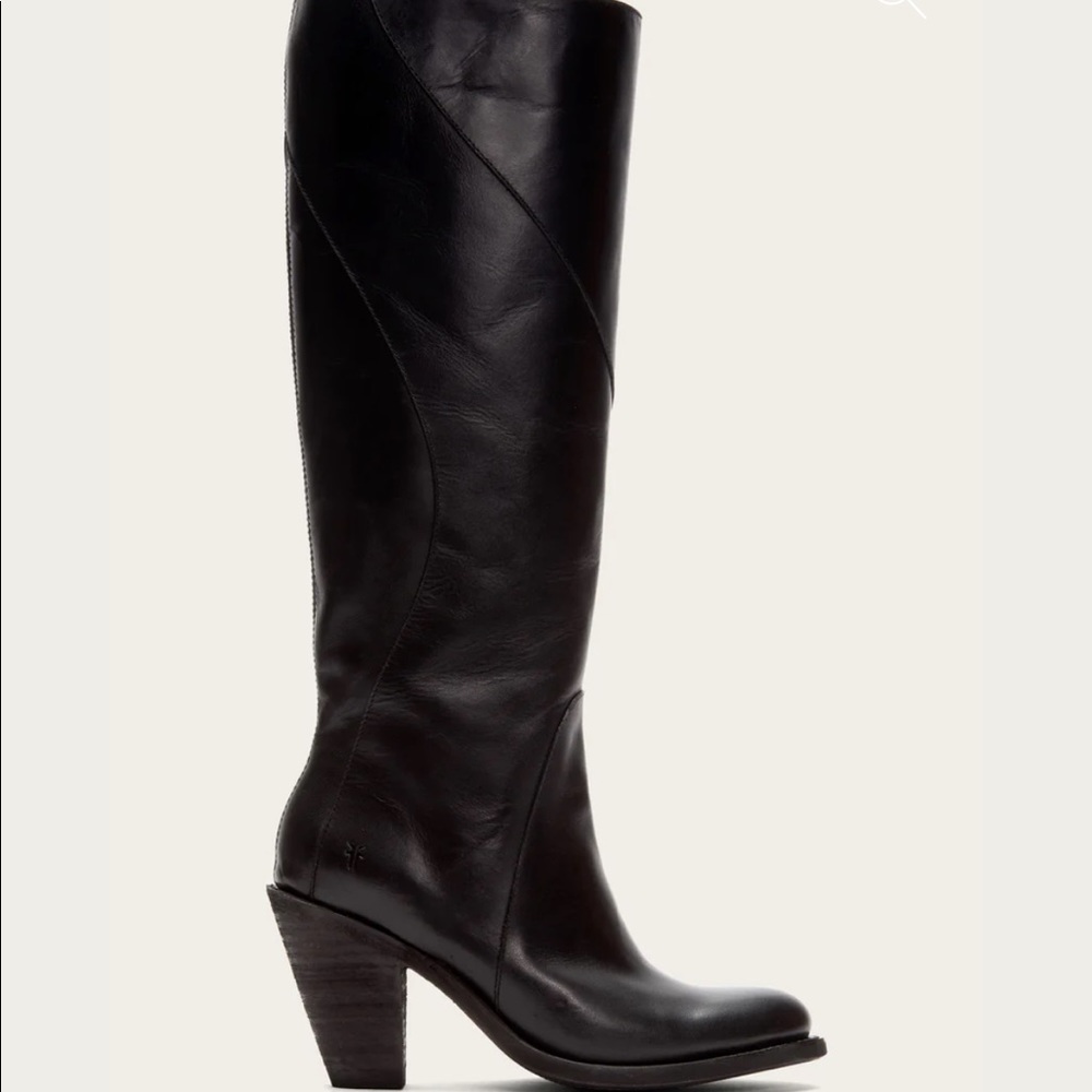 Frye Mustang Seam Tall boots. Size 8.